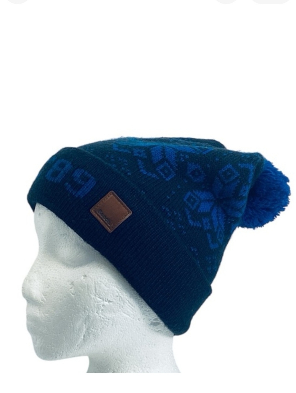 💚 Bench Knit Beanie with Pom Pom